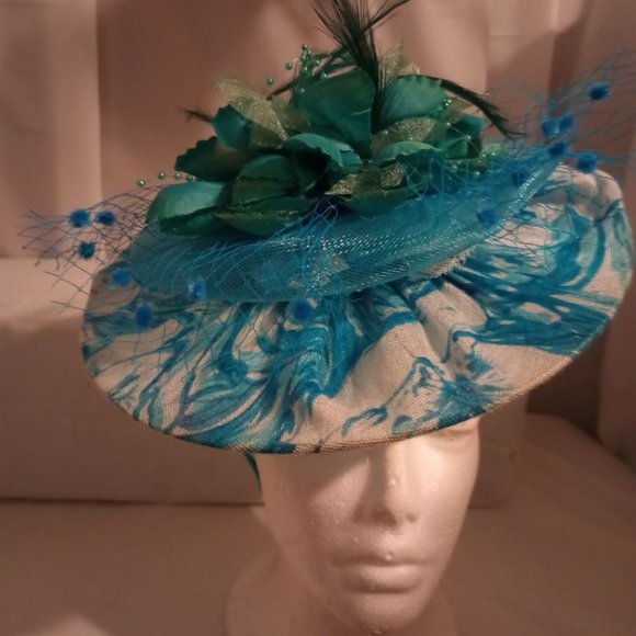 MOTHER'S DAY AQUA MEDIUM FASCINATOR TOPPER HAT FOR CHURCH AND SPECIAL OCCASIONS - Picture 7 of 9